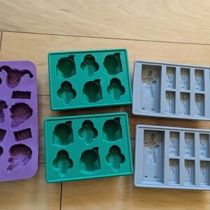 Star Wars Silicone Boba Fett & Grogu Candy Molds in Green and White